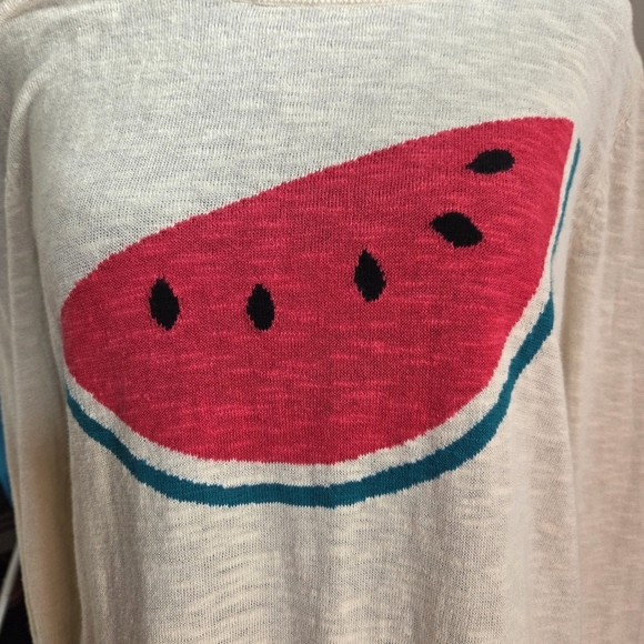 ⭐️GAP Cream Sweater with Watermelon Design Size Small (Fits More Like A Med) - Picture 4 of 6